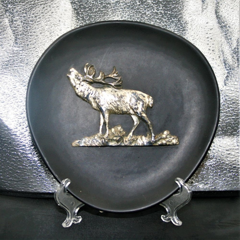 Elk Wall Hanging Plate